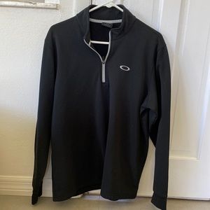 Oakley pullover